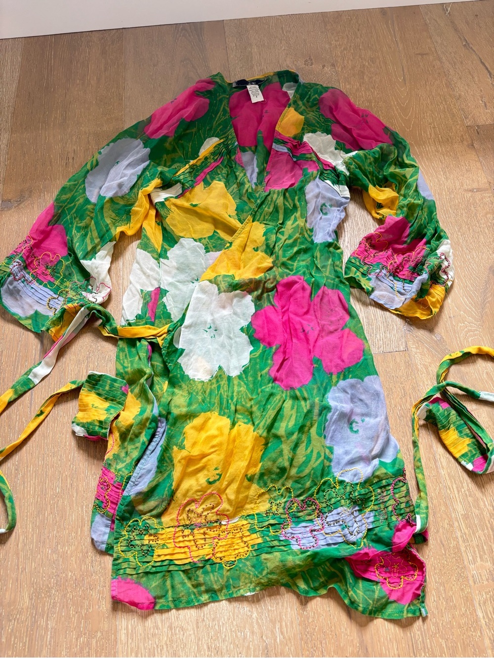 DVF Vibrant Floral Green Wrap beach coverup Dress Tunic S